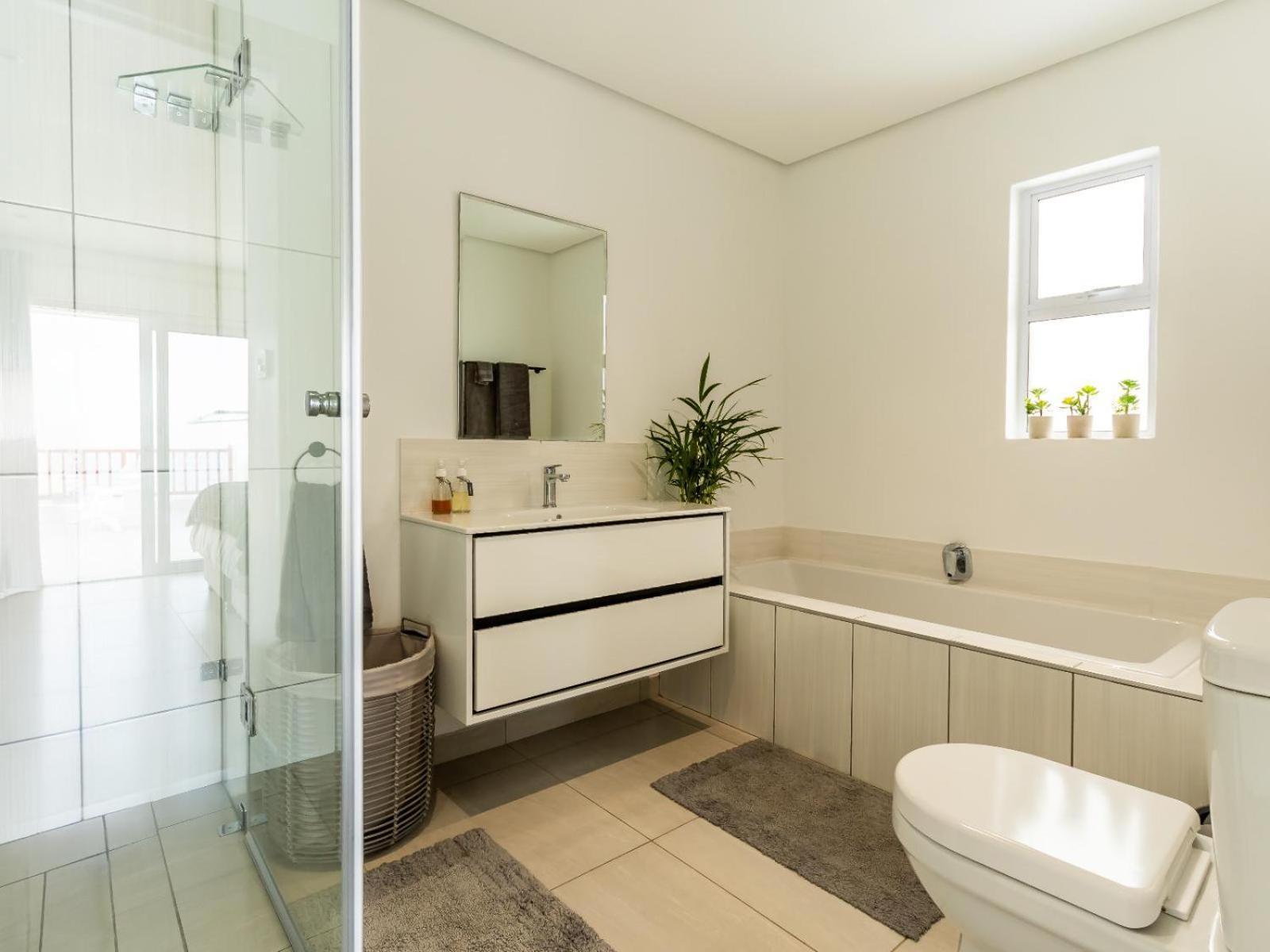 Skiathos At Beachfront Apartments In Shakas Rock Ballito Room photo